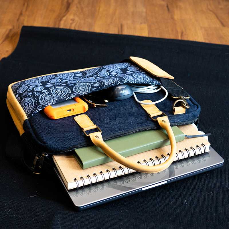 Designer  Laptop Bag - Pasely